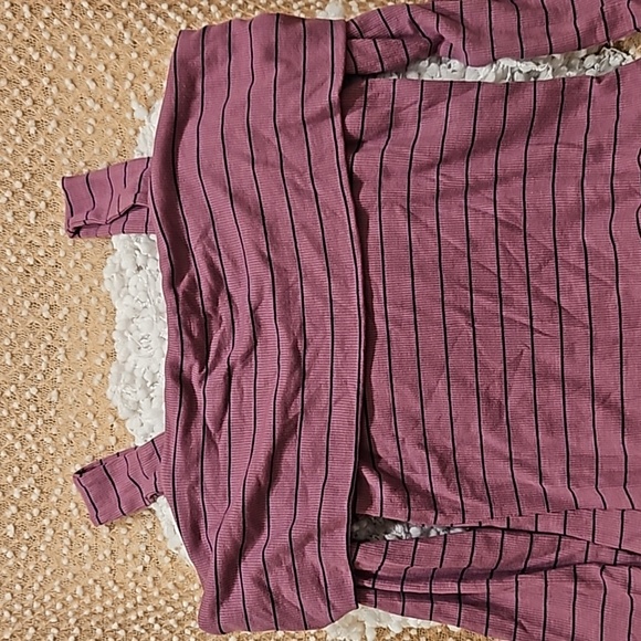 Motherhood Maternity Top - Picture 11 of 13